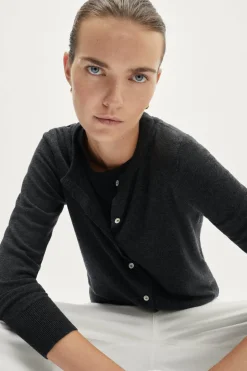 Cardigan avec col ras du cou en laine ultra douce