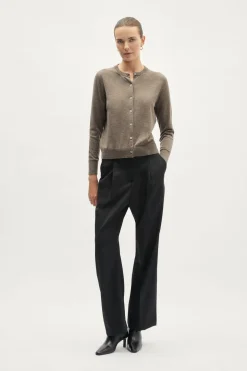Cardigan avec col ras du cou en laine ultra douce