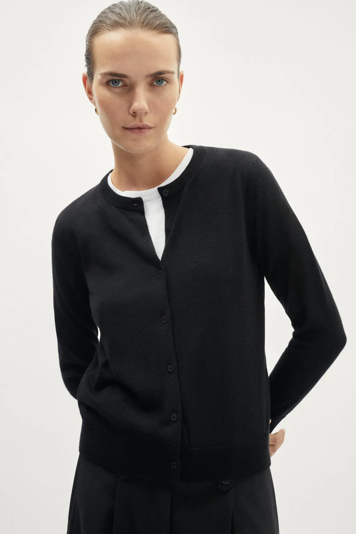 Cardigan avec col ras du cou en laine ultra douce