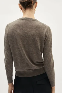Cardigan avec col ras du cou en laine ultra douce
