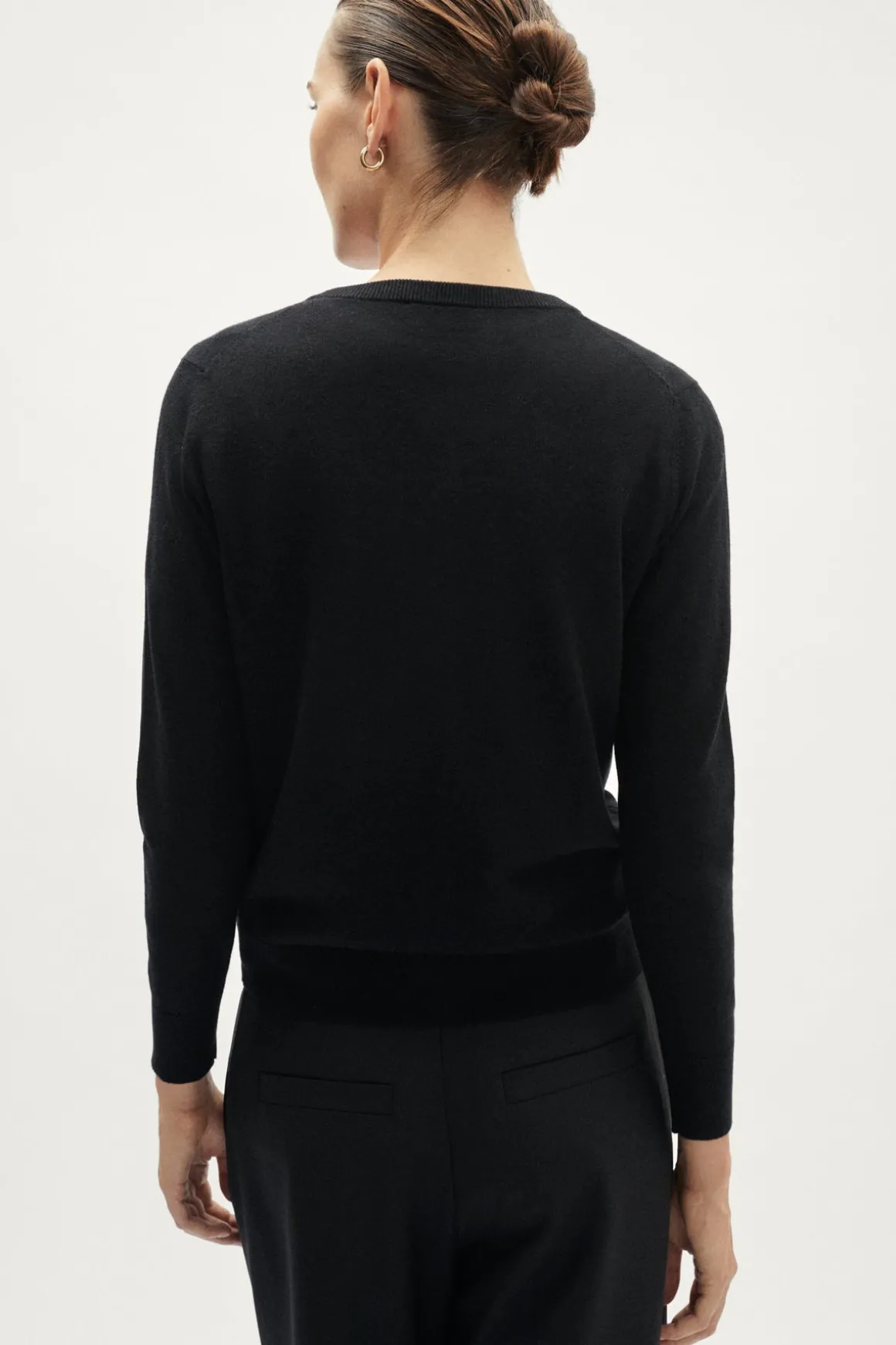 Cardigan avec col ras du cou en laine ultra douce