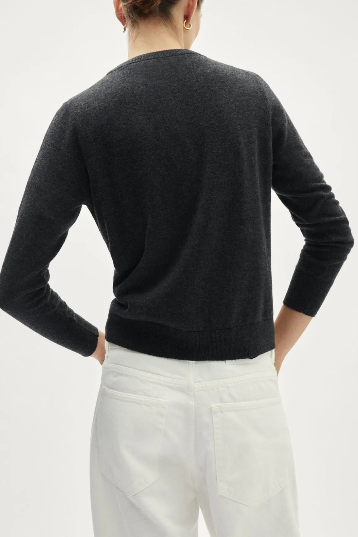 Cardigan avec col ras du cou en laine ultra douce