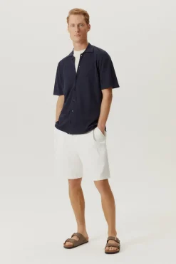 La chemise à manches courtes en coton en lin