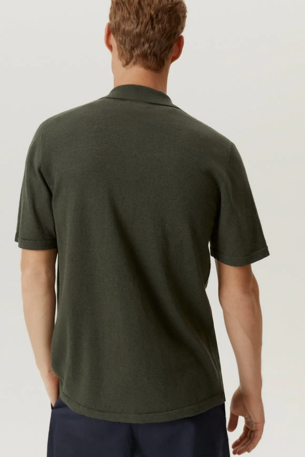 La chemise à manches courtes en coton en lin