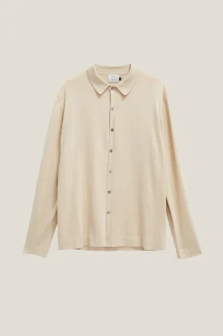 La chemise en tricot en coton biologique