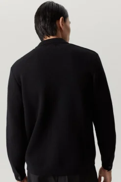 La veste en tricot en laine mérinos