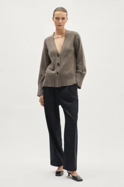 Le cardigan détendu en laine