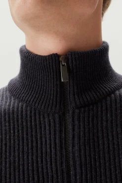 Le cardigan zippé en laine mérinos
