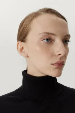 Le cou de rouleau détendu ultrasoft