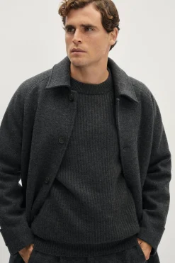 Le manteau en laine