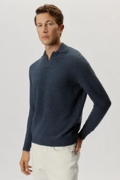 Le polo de teinture naturelle