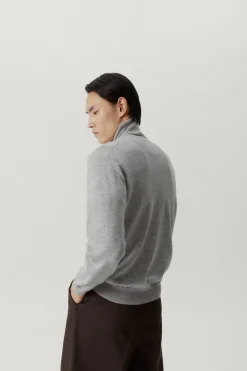 Le pull à col ultrasoft