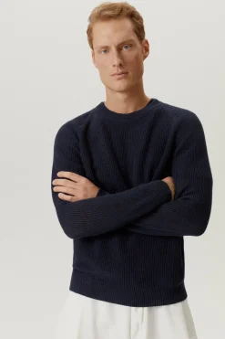 Le pull côtelé en coton en linge