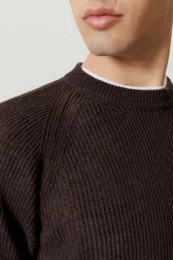 Le pull côtelé en coton en linge