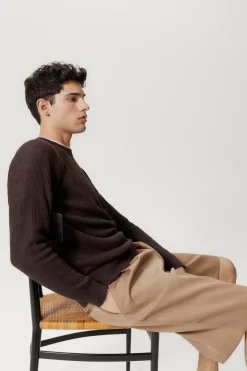 Le pull côtelé en coton en linge