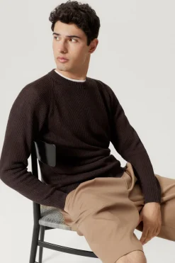 Le pull côtelé en coton en linge