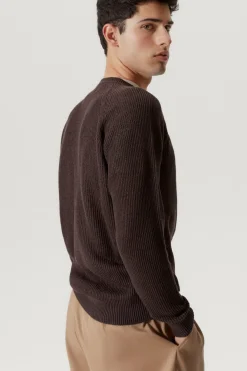 Le pull côtelé en coton en linge