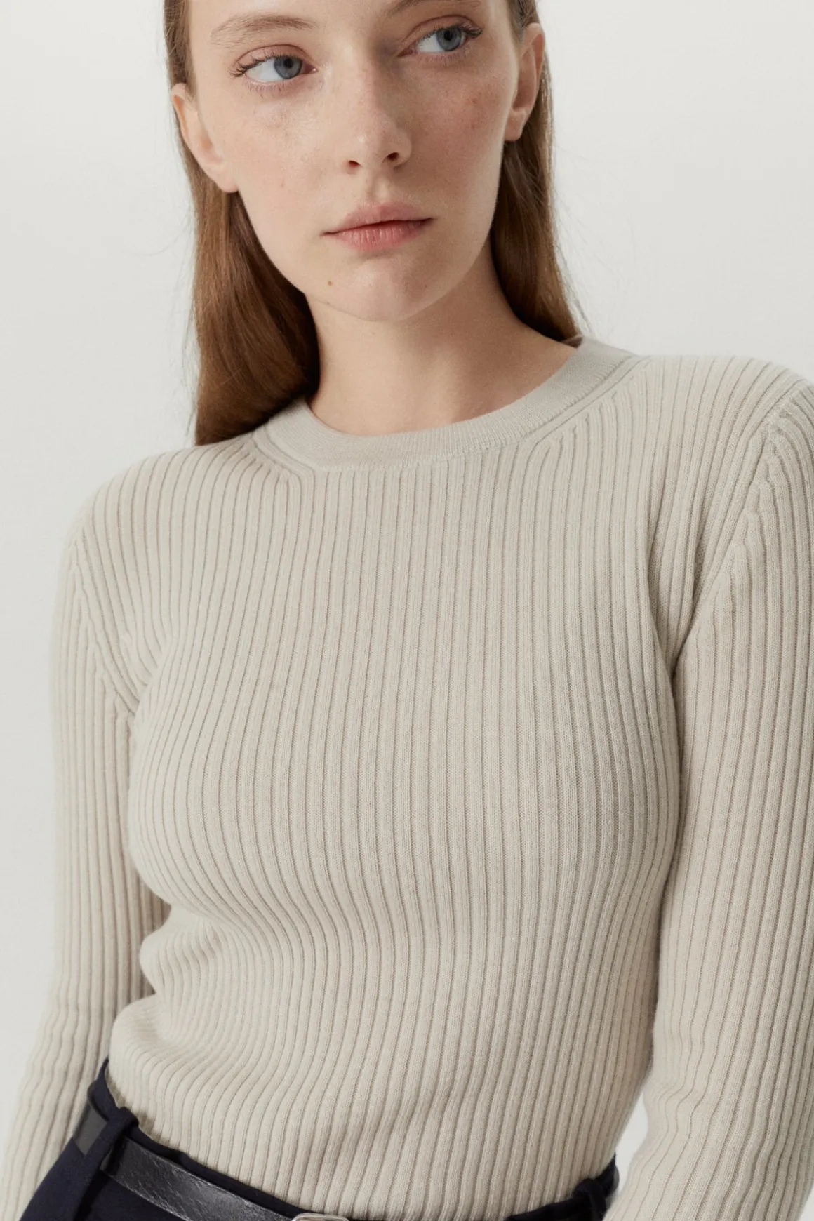 Le pull côtelé en laine mérinos