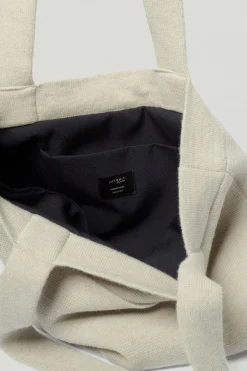 Le sac fourre-tout en tricot
