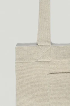 Le sac fourre-tout en tricot