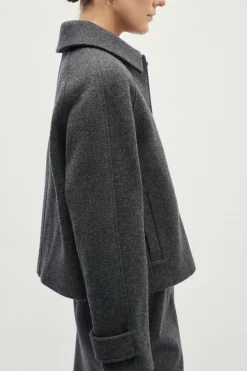 Manteau Court en Laine