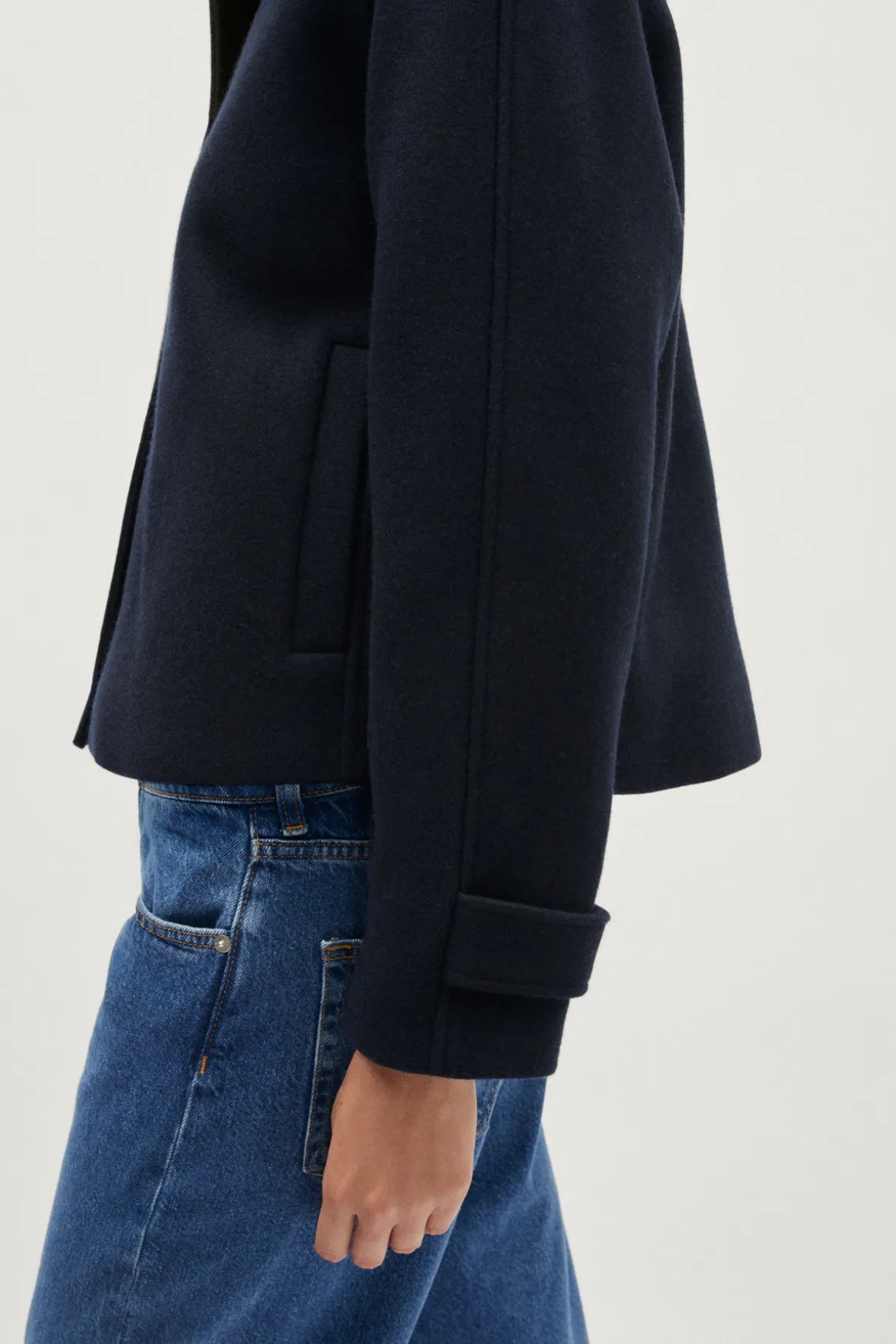 Manteau Court en Laine