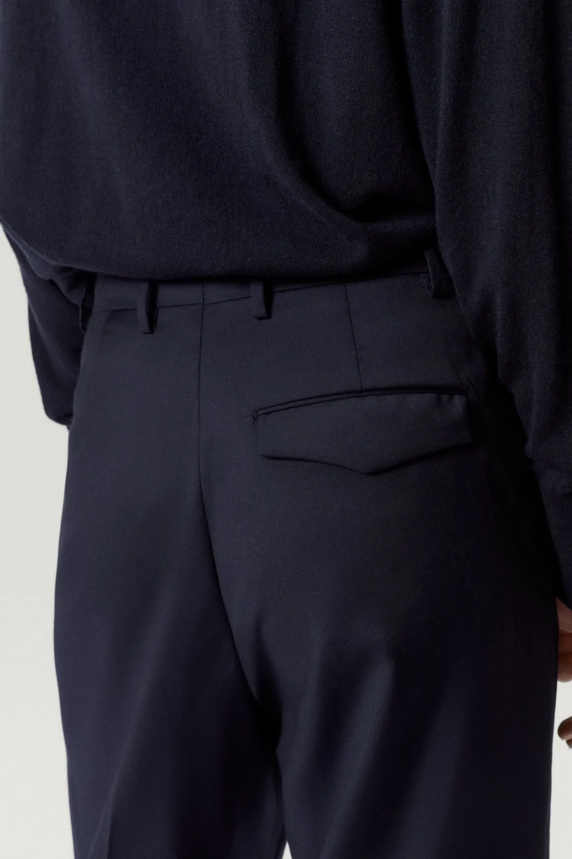Pantalon ajusté en Laine avec pinces