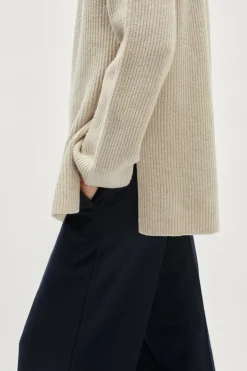 Pull long à col montant en laine